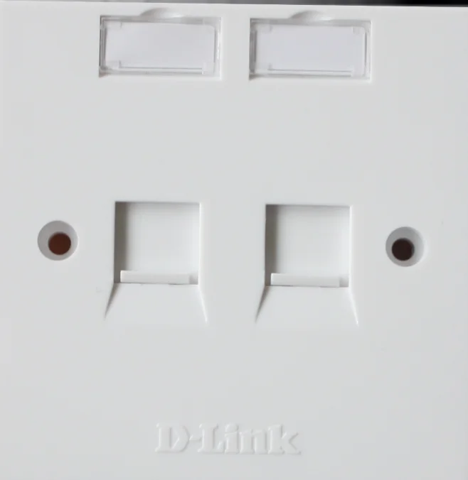 D-LINK NFP-0WHI21, Dual Faceplate with Shutter & ID Plate (White),NFP-0WHI21